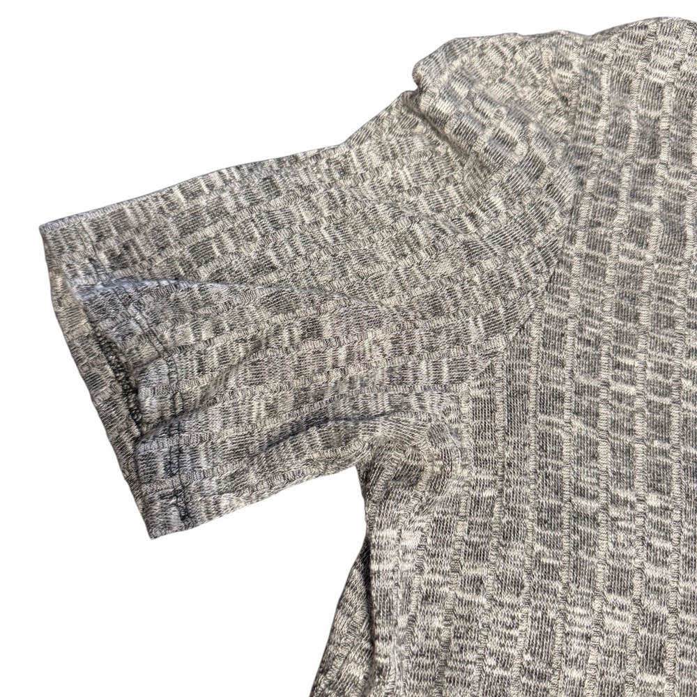 BCBGeneration Textured Gray and White Top - Picture 3 of 7